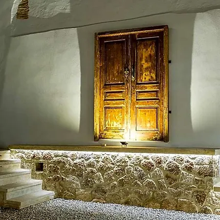 Aelios Design Hotel 4*