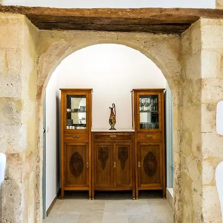 Aelios Design Hotel 4*